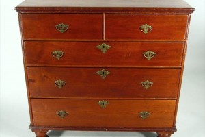 Queen Anne Walnut Chest Of Drawers, American, Possibly Mid-Atlantic, Early 18th C.