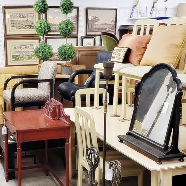 Summer On-Site Tag Sale | Litchfield