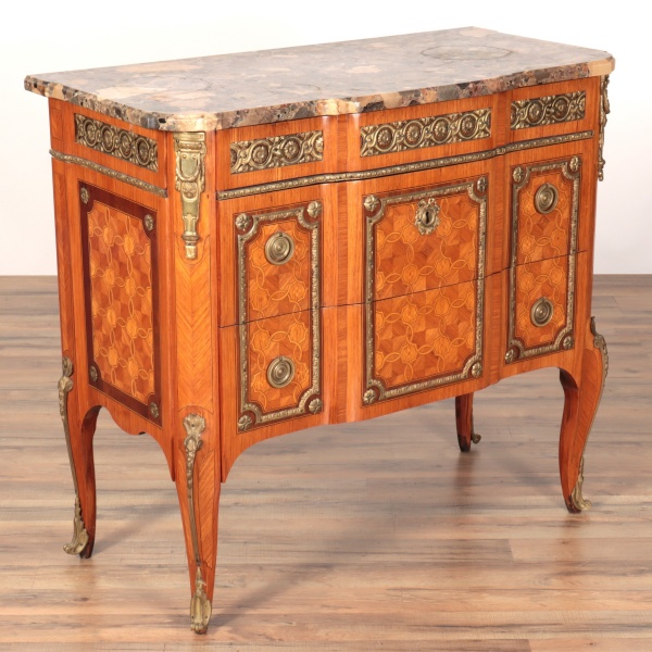 Rugs | Antique Furniture | Litchfield